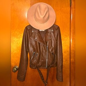 Steve Madden Tan Women's Felted 100% Wool Gold Chain Trimmed Fedora Hat Preloved